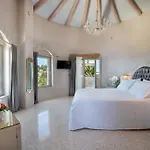 Villa Emerald Blue Paxos *