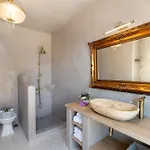 Villa Emerald Blue Paxos