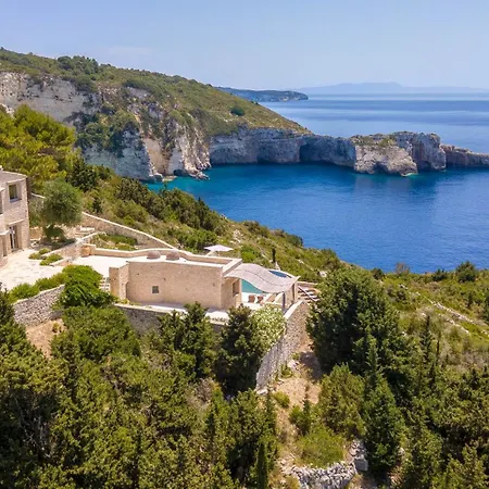 Villa Emerald Blue Paxos *
