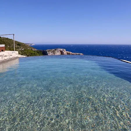 Villa Emerald Blue Paxos Velianitátika