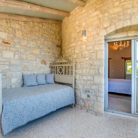 Villa Emerald Blue Paxos Velianitátika