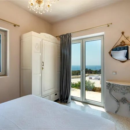 Emerald Blue Paxos فيلة *