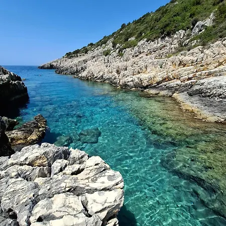 Emerald Blue Paxos Velianitátika